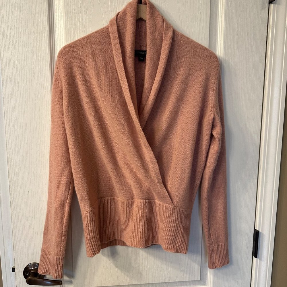 Ann Taylor | 100% Cashmere Small Shawl Collar Faux Wrap Sweater Dusty Pink Soft - Picture 1 of 7